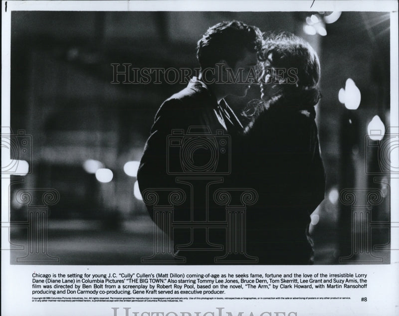 Load image into Gallery viewer, 1987 Press Photo Matt Dillon and Diane Lane star in The Big Town - cvp65290
