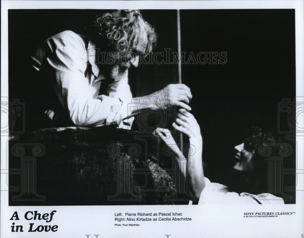 1997 Press Photo Pierre Richard and Nino Kirtadze in A Chef in Love - cvp65542- Historic Images