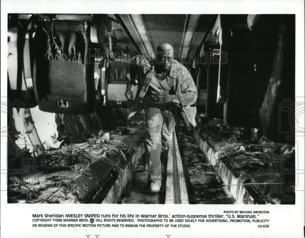 1998 Press Photo Wesley Snipes stars as Mark Sheridan in U.S. Marshals- Historic Images
