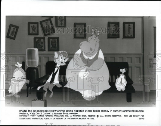 1997 Press Photo Danny the cat in Cats Don't Dance - cvp65966- Historic Images