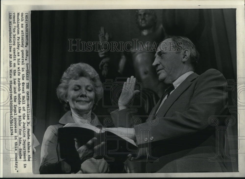 1974 Press Photo William B. Saxbe and wife Ardath - cvp66185