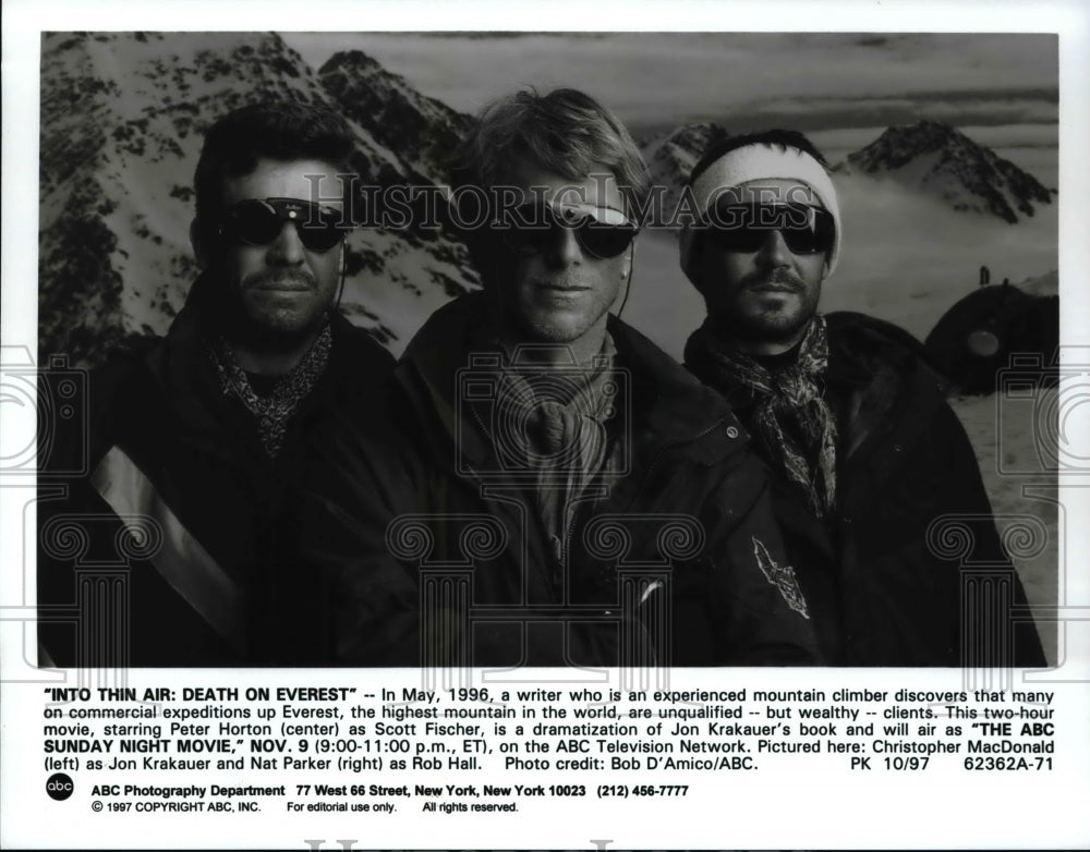 1997 Press Photo Christopher MacDonald Nat Parker Peter Horton in Into Thin Air- Historic Images