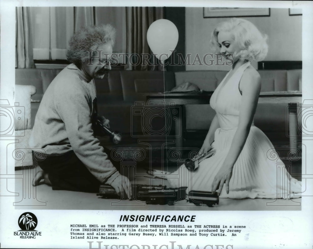 Michael Emil & Theresa Russell in Insignificance - cvp67617- Historic Images