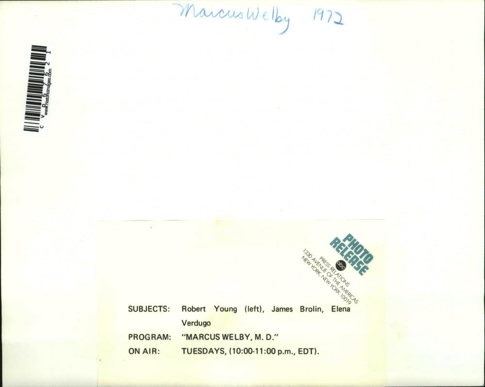 1972 Press Photo Robert Young, James Brolin, Elena Verdugo in Marcus Welby MD