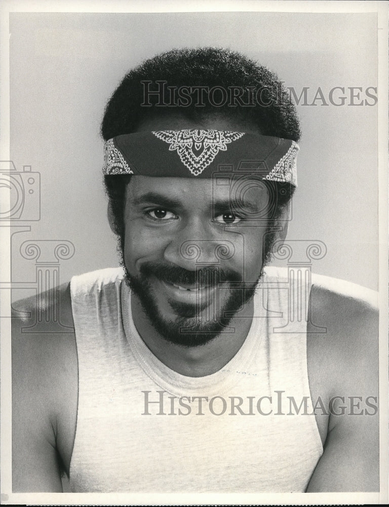 1983 Press Photo Tim Reid stars in Simon &amp; Simon - cvp68350- Historic Images