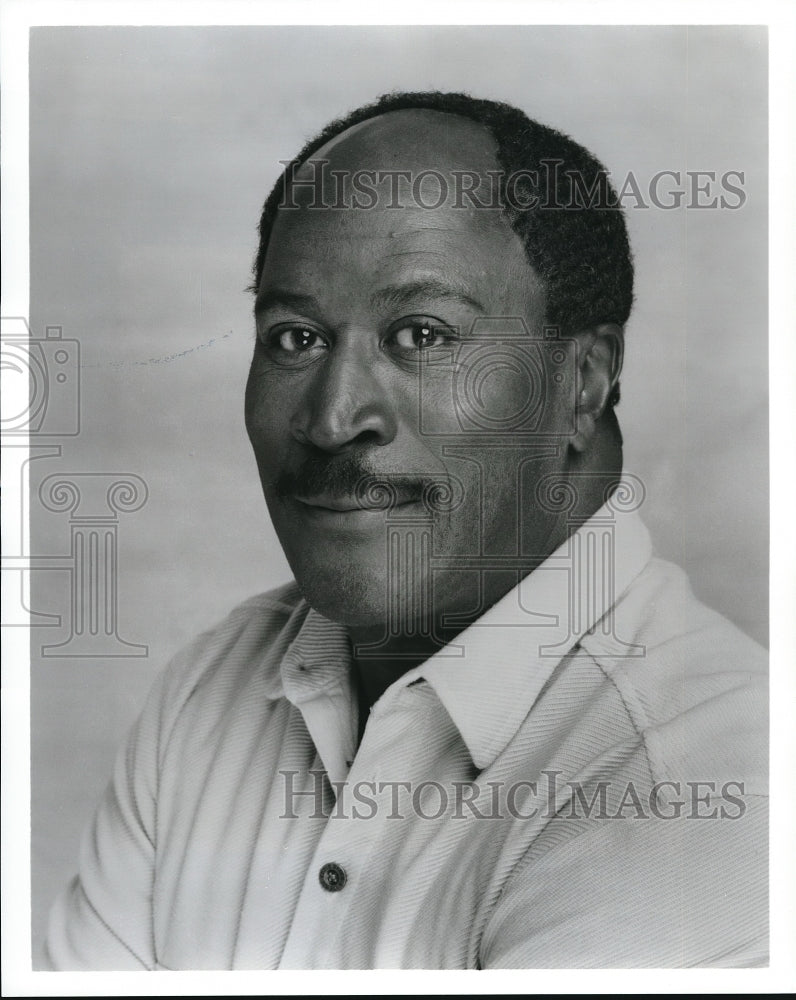 Press Photo John Amos stars as Ernest Cumberbatch in 704 Hauser Street- Historic Images