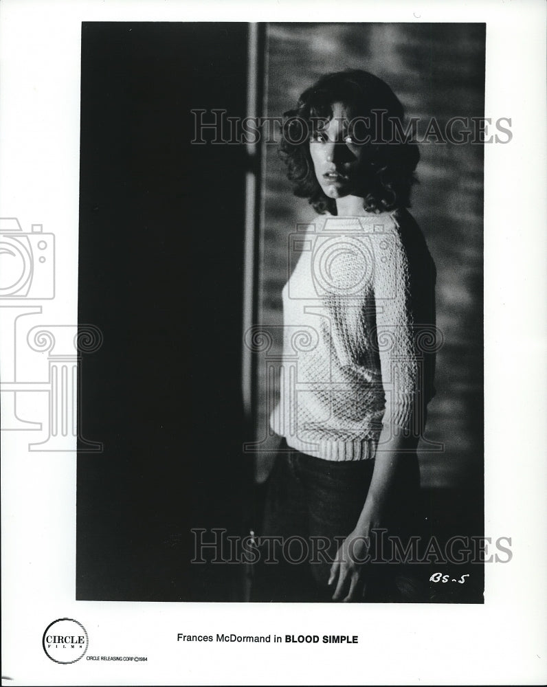 Press Photo Circle Films presents Blood Simple with Frances McDormand- Historic Images