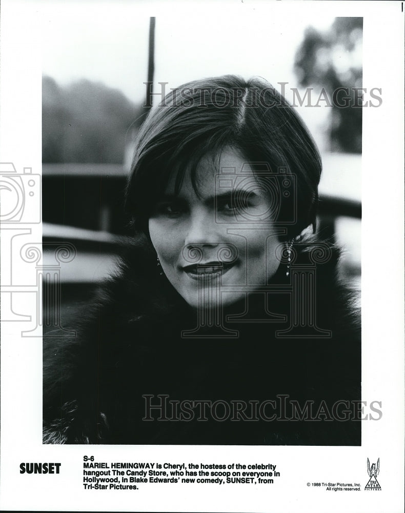 1988 Press Photo Mariel Hemingway In Sunset - cvp68952- Historic Images