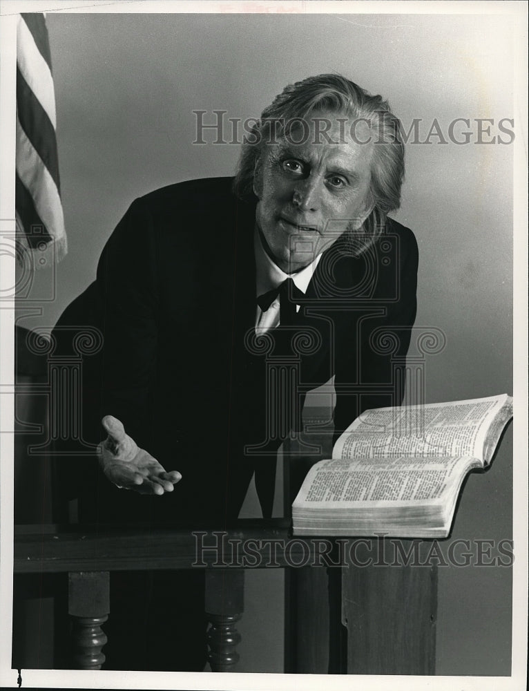 1988 Press Photo Kirk Douglas stars as Matthew Brady in Inherit the Wind- Historic Images