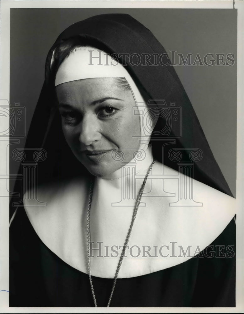 1989 Press Photo Stephanie Beacham on Sister Kate - cvp69377- Historic Images