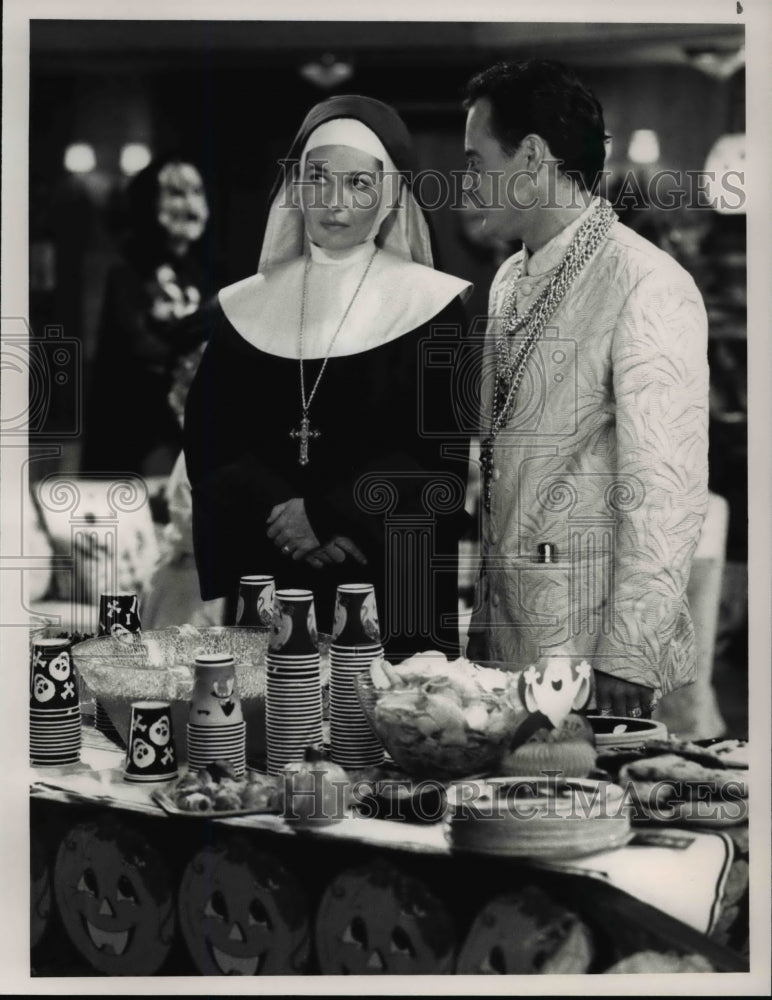 1989 Press Photo John Shepard and Stephanie Beacham on Sister Kate - cvp69381- Historic Images