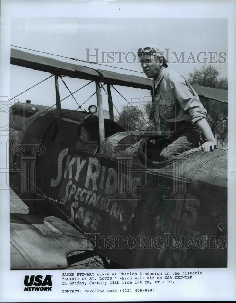 1988 Press Photo USA presents Spirit Of St. Louis with James Stewart - cvp70382- Historic Images