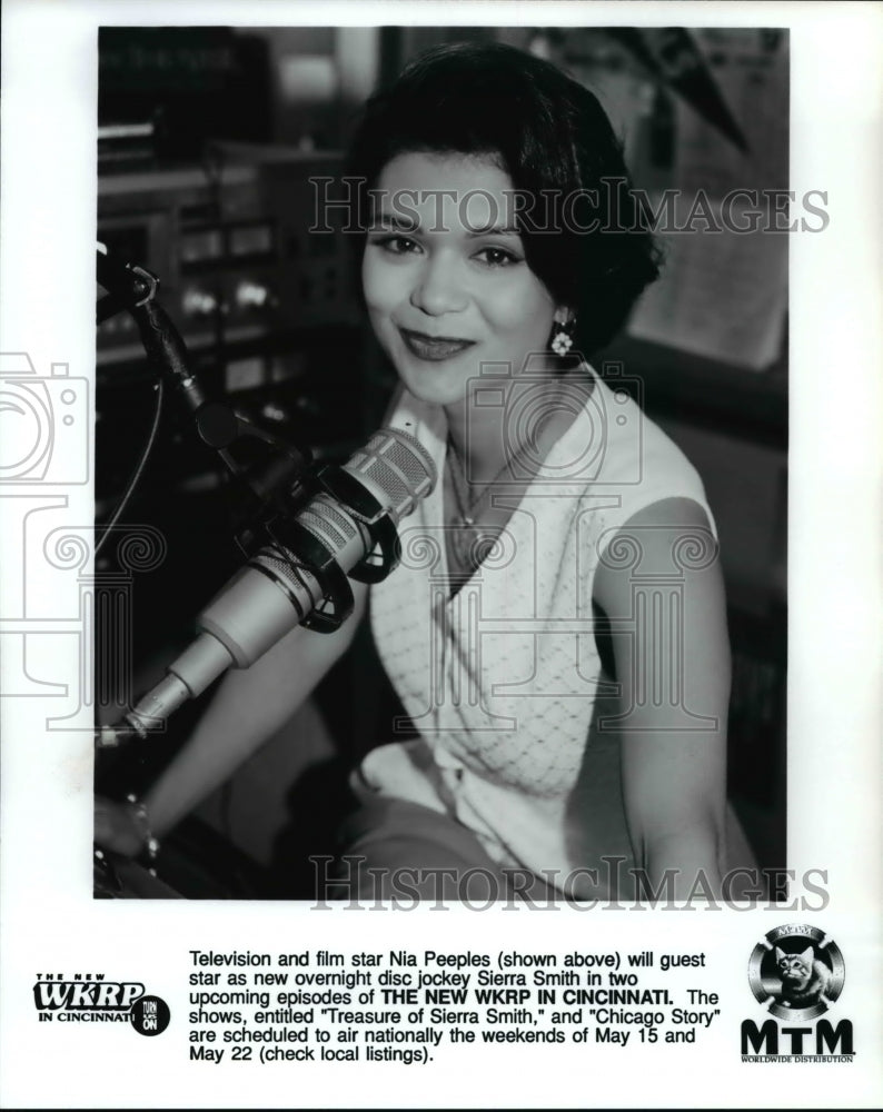 Press Photo Nia Peeples in The New WKRP In Cincinnati - cvp70585- Historic Images