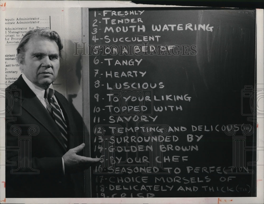 1981 Press Photo Andrew A. Rooney in Mr. Rooney Goes to Dinner- Historic Images