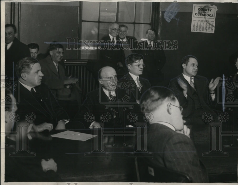 Press Photo Thomas & Potter In Center- Historic Images
