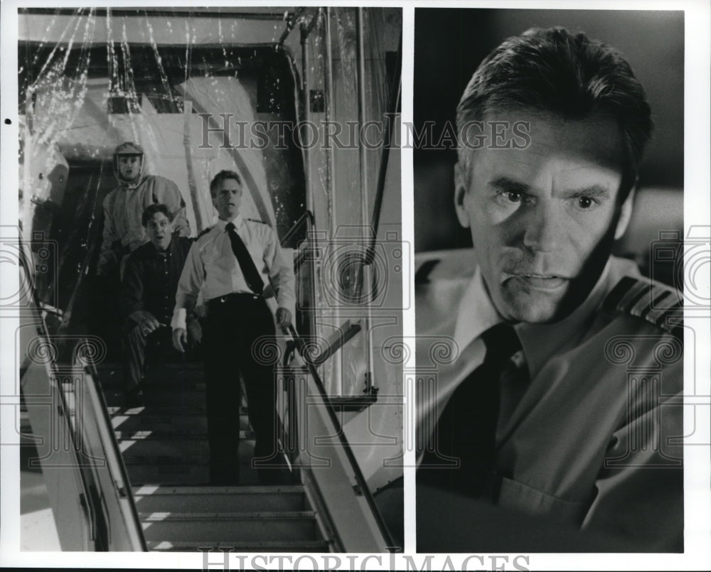 Press Photo Richard Dean Anderson, Stephen Godwin in Pandora's Clock - cvp72426- Historic Images