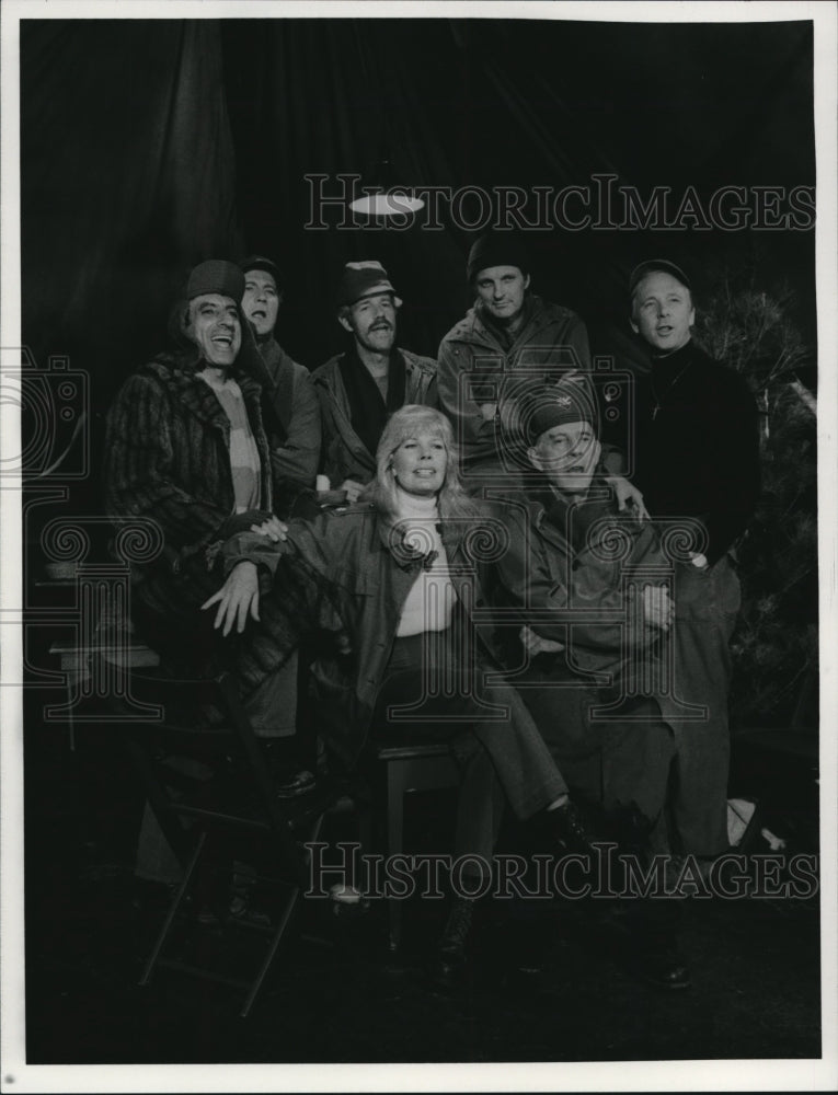 Press Photo The Cast of MASH - cvp72769- Historic Images