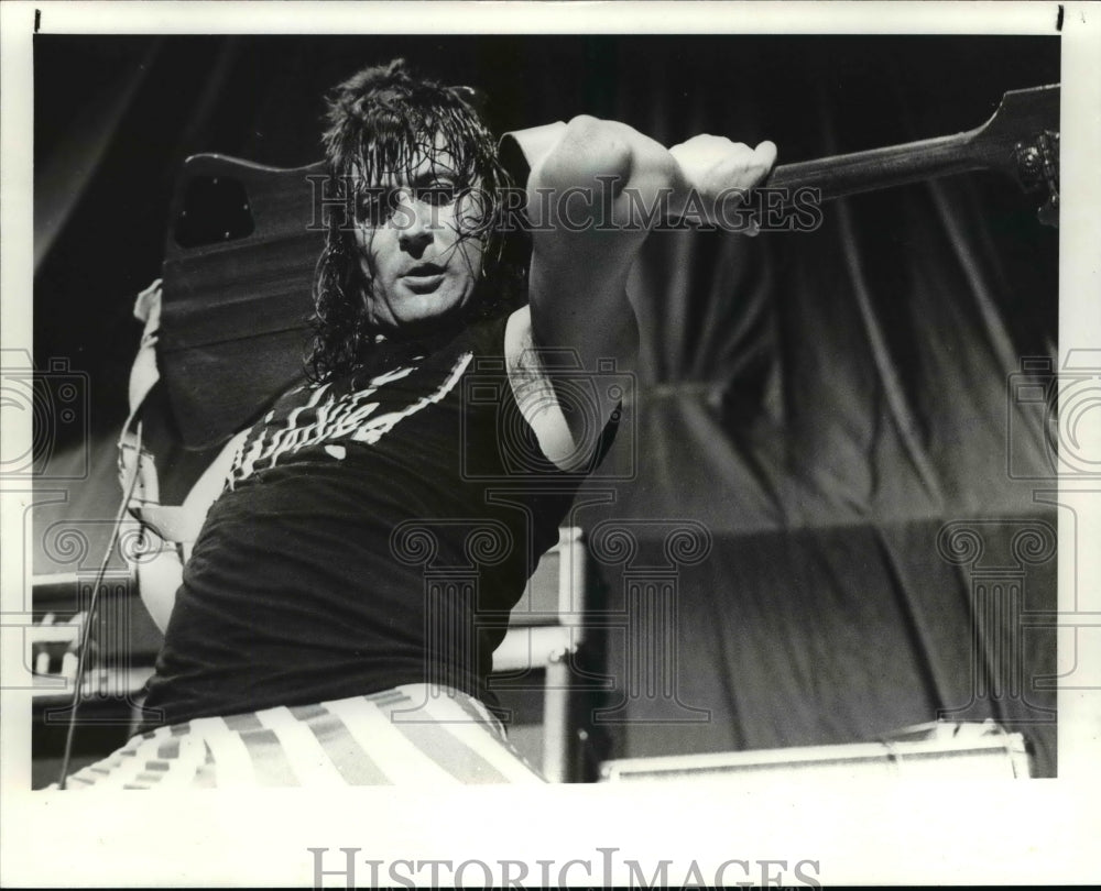 1987 Press Photo Pete Way - cvp75788- Historic Images