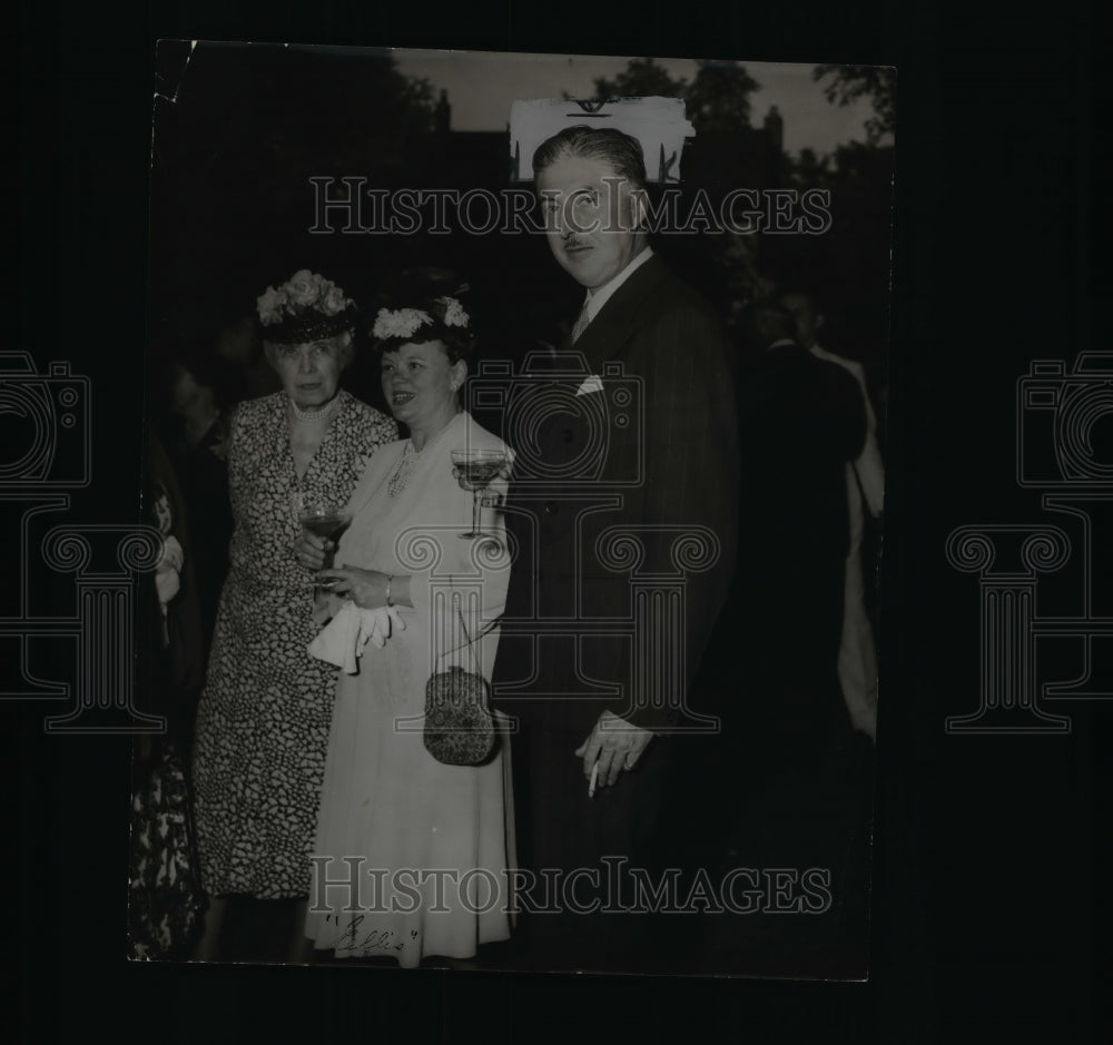 1948 Press Photo Ambassador &amp; Mrs R Henry Norweb - cvp77482- Historic Images