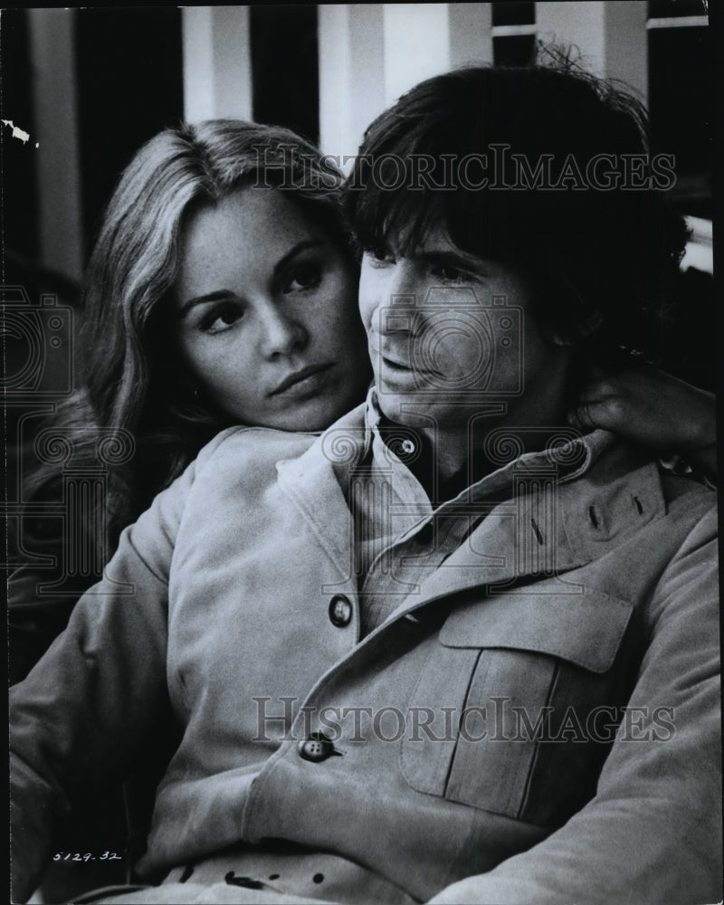 1974 Press Photo Anthony Perksin and Tuesday Weld in Play It As It Lays.- Historic Images