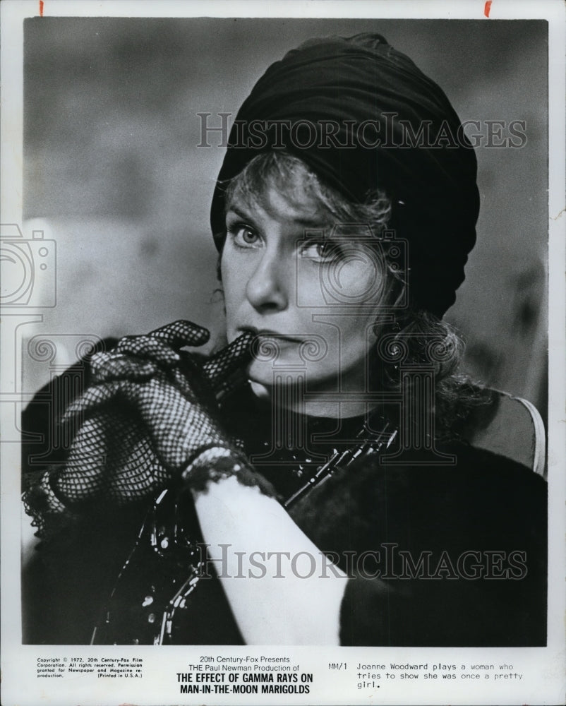 1972 Press Photo Joanne Woodward in The Effect of Gamma Rays on Man in the Moon- Historic Images