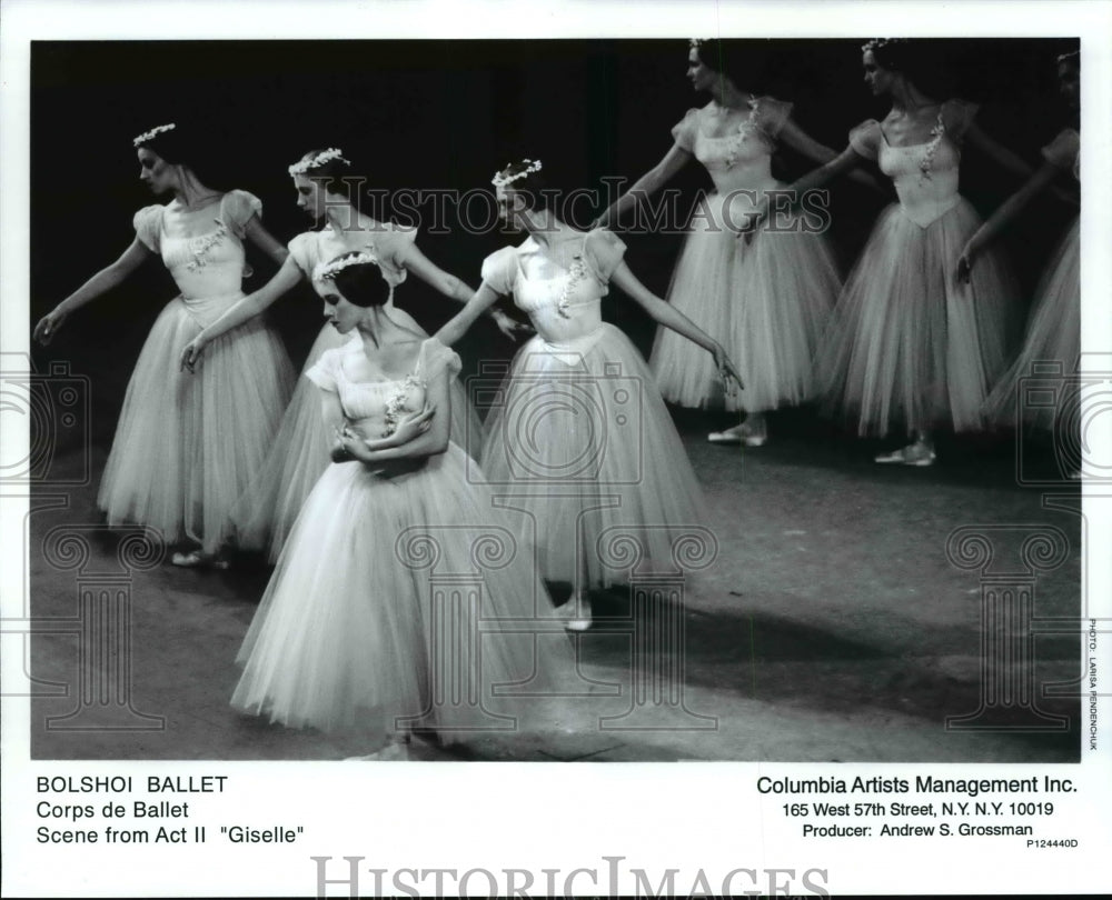 1996 Press Photo Bolshoi Ballet Corps de Ballet performing Giselle. - cvp82806- Historic Images