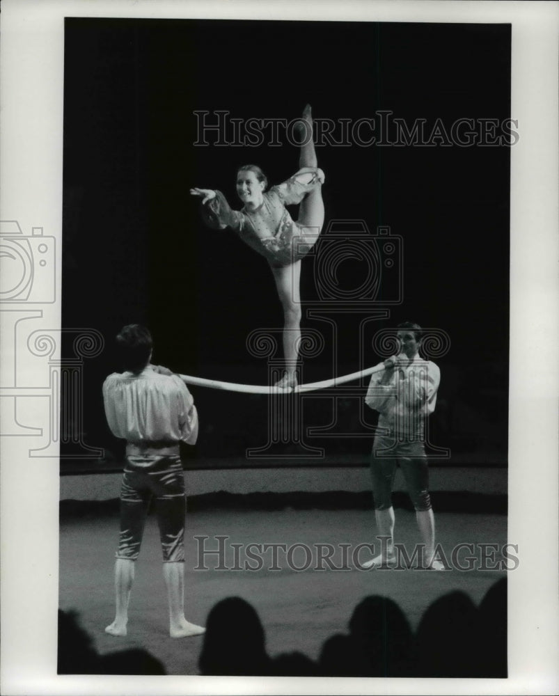 Press Photo Marie-Pierre Benac performs the Russian Barre at New York Circus.- Historic Images