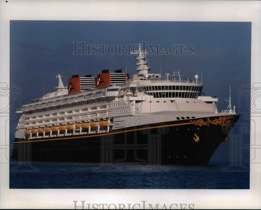 1998 Press Photo The Disney Magic Cruise Ship off the coast of Italy.- Historic Images