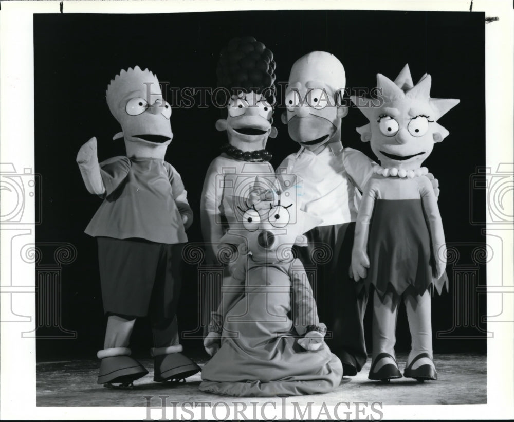 1990 Press Photo The Simpson, On Ice On Top Of The World - cvp83812- Historic Images