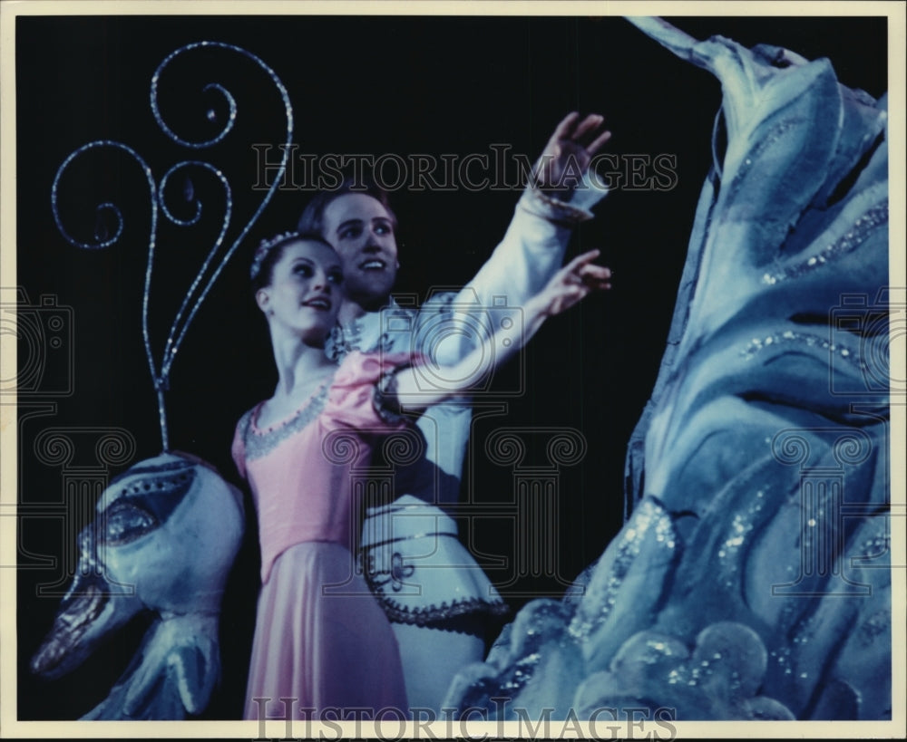 2000 Press Photo Daja Rawson And David Strobbe In The Nutcracker - cvp84060- Historic Images