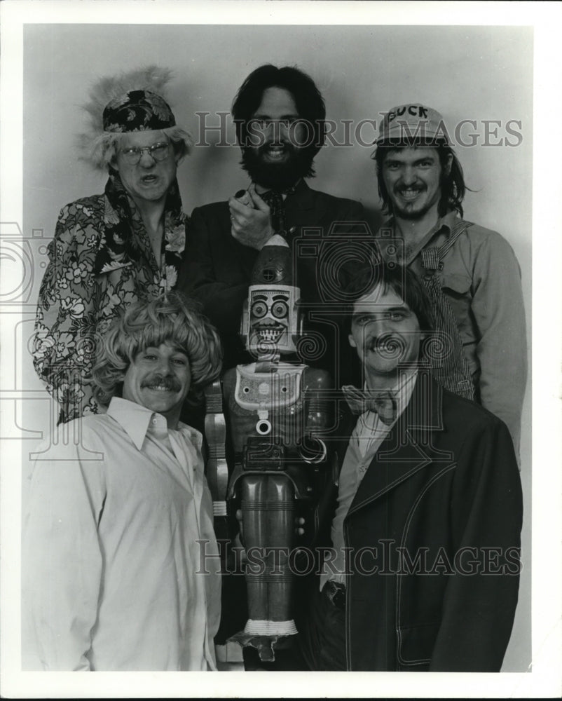 1981 Press Photo Members of the Duck&#39;s Breath Mystery Theater. - cvp84105- Historic Images
