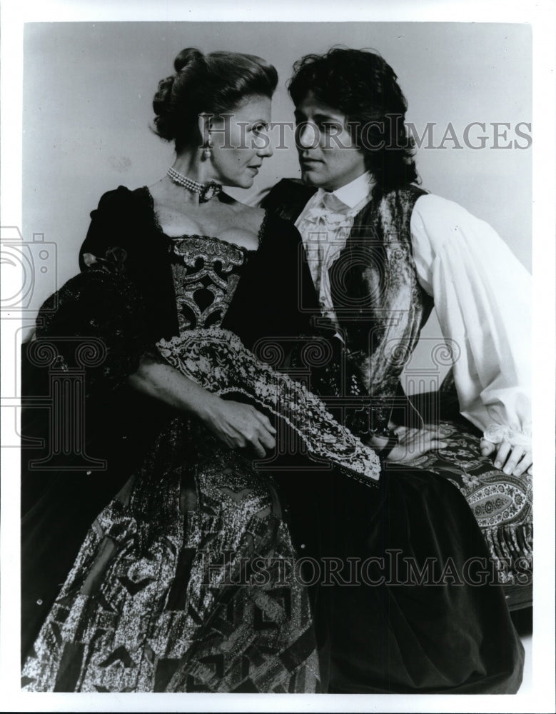 1988 Press Photo Carol Jenkins and Paul Rossillini in Les Liaisons Dangereuses.- Historic Images