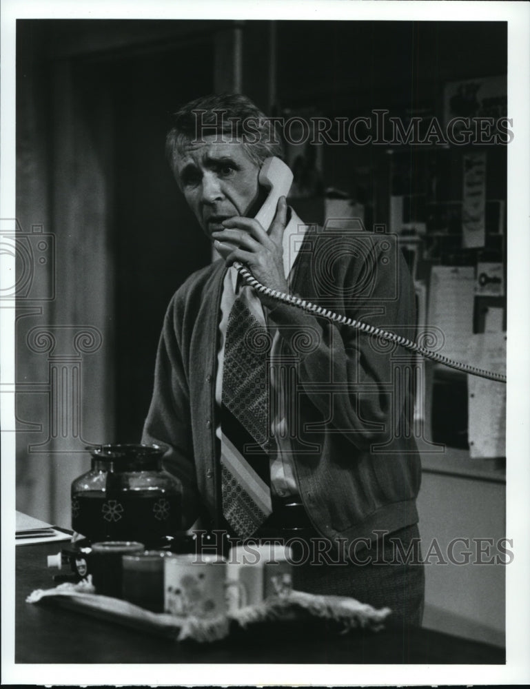 1988 Press Photo James Noble in First Impressions. - cvp87953- Historic Images
