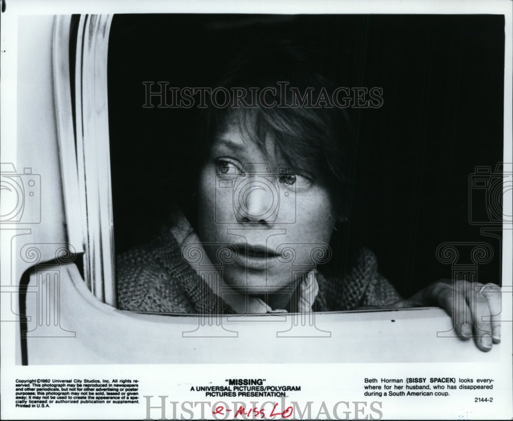 1982 Press Photo Sissy Spacek in Missing. - cvp88255- Historic Images