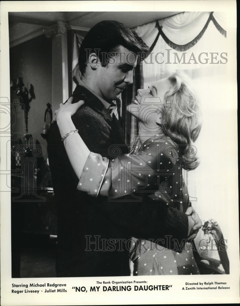 1964 Press Photo Rad Fulton and Juliet Mills in &quot;No, My Darling Daughter.&quot;- Historic Images