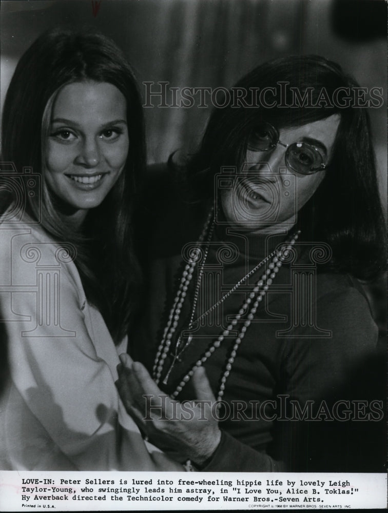 1969 Press Photo I Love You Alice Toklas-Peter Sellers and Leigh Taylor Young- Historic Images