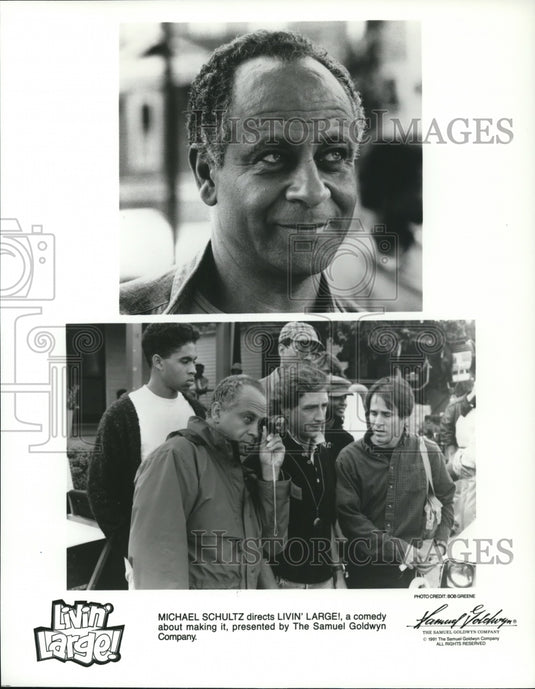 1991 Press Photo Director Michael Shultz on the set of Livin' Large. - cvp89824- Historic Images