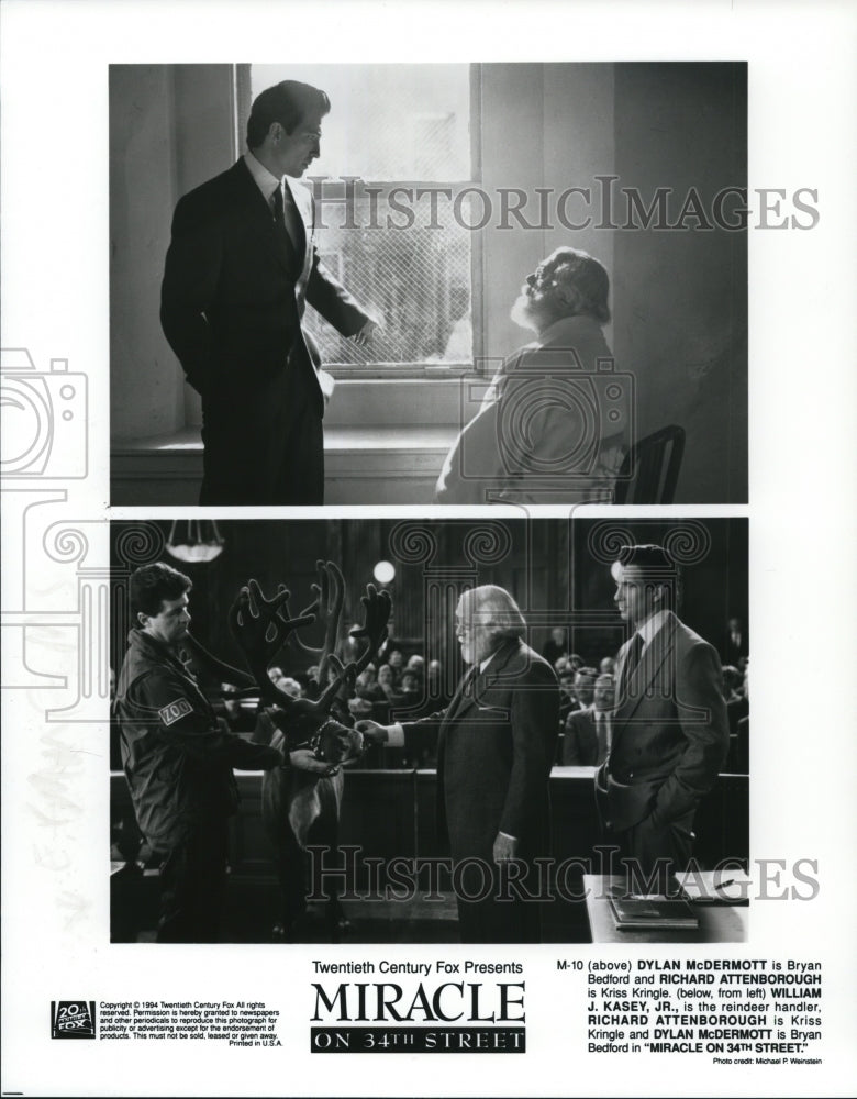 Load image into Gallery viewer, 1994 Press Photo Dylan McDermott and William Kasey Jr. in Miracle on 34th Street
