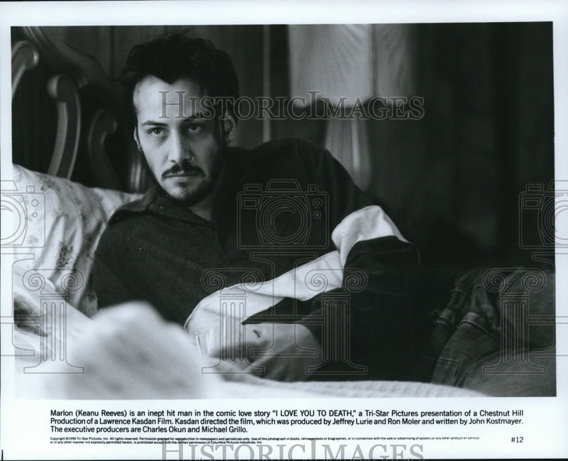Load image into Gallery viewer, 1991 Press Photo Keanu Reeves in a love comedy movie "I Love You To Death."

