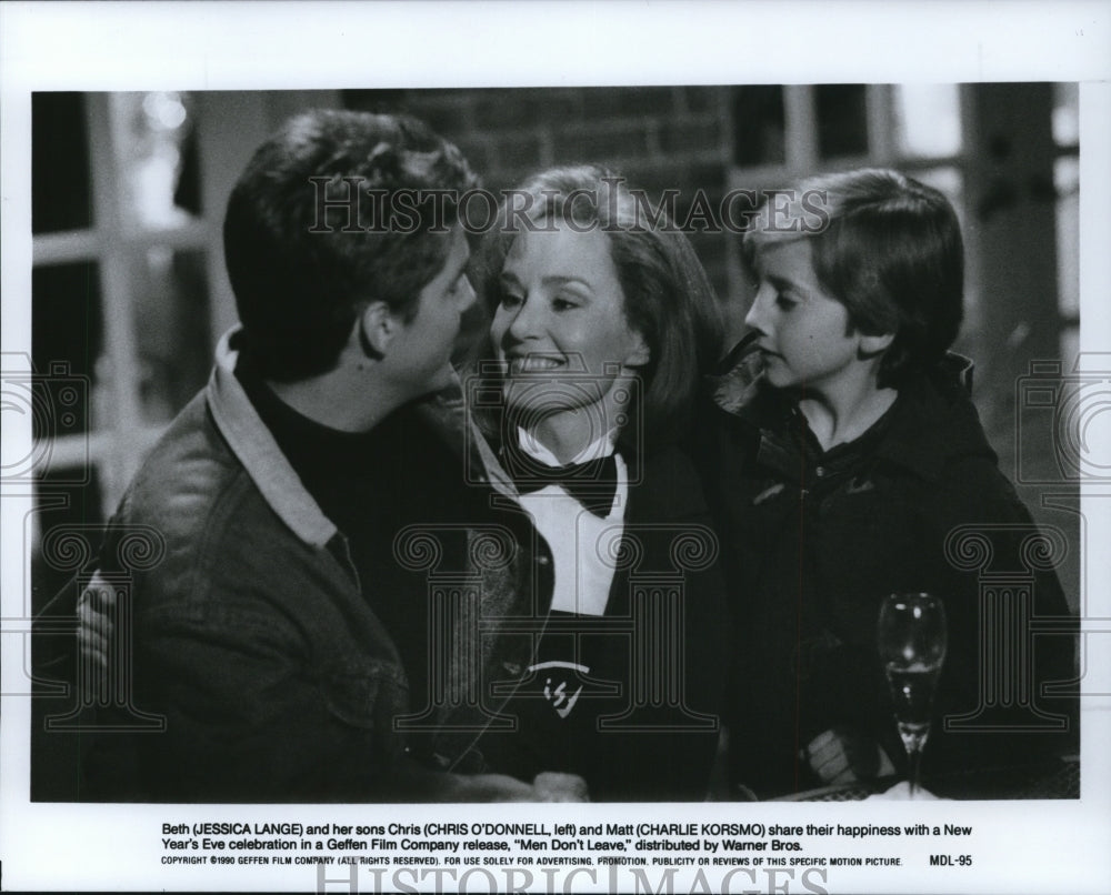 1990 Press Photo Men Don't Leave-Jessica Lange, Chris O'Donnell, Charlie Korsmo- Historic Images