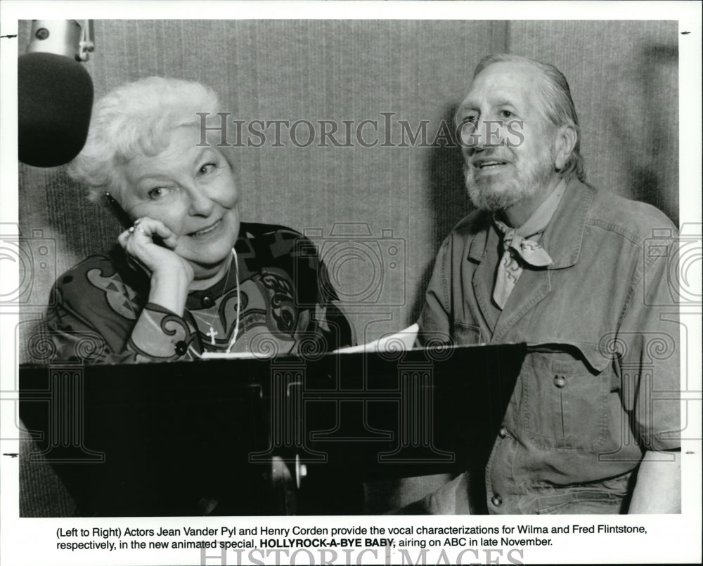 1993 Press Photo Jean Vander Pyl and Henry Corden voices of Hollyrock-A-Bye Baby- Historic Images