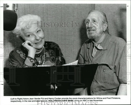 1993 Press Photo Jean Vander Pyl and Henry Corden voices of Hollyrock-A-Bye Baby- Historic Images
