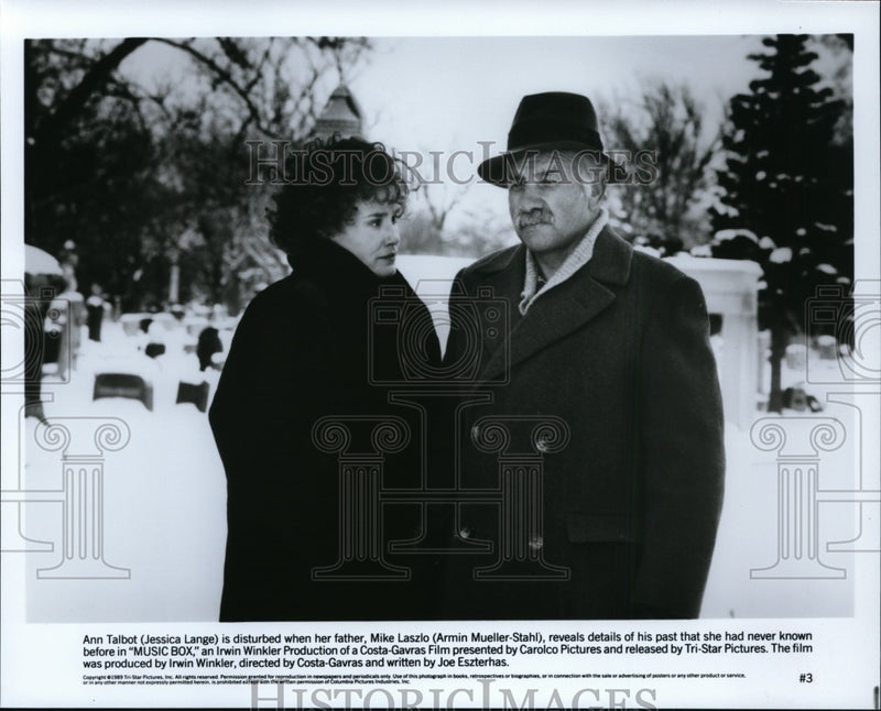 Load image into Gallery viewer, 1989 Press Photo Jessica Lange and Armin Mueller-Stahl in Music Box. - cvp91540
