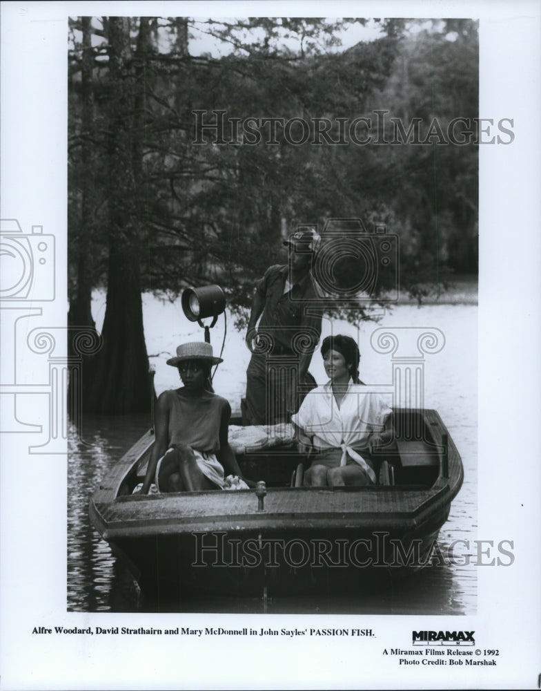 1992 Press Photo Alfre Woodard and Mary McDonnell in Passion Fish. - cvp92806- Historic Images