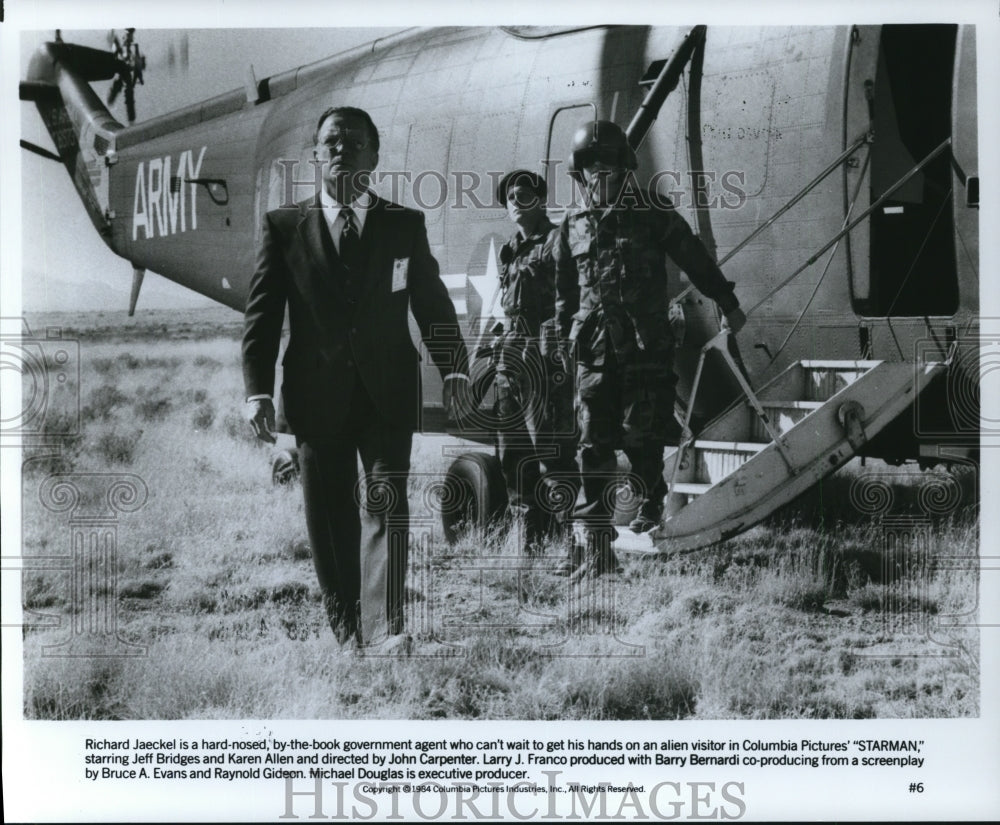 1985 Press Photo Richard Jaeckel-Starman movie scene - cvp93295