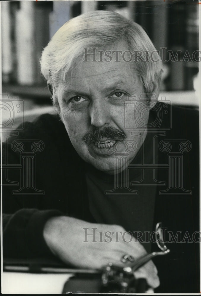 1978 Press Photo Hugh Mulligan-AP special correspondent - cvp93840- Historic Images
