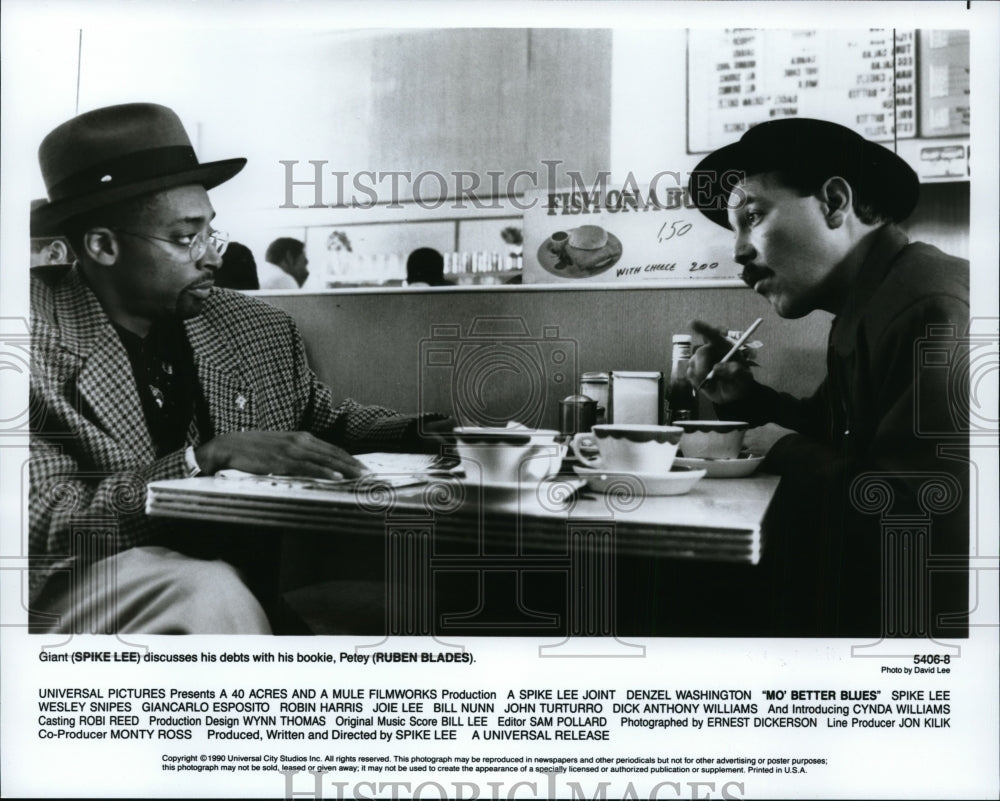 1990 Press Photo Spike Lee and Ruben Blades in Mo&#39; Better Blues. - cvp94322- Historic Images