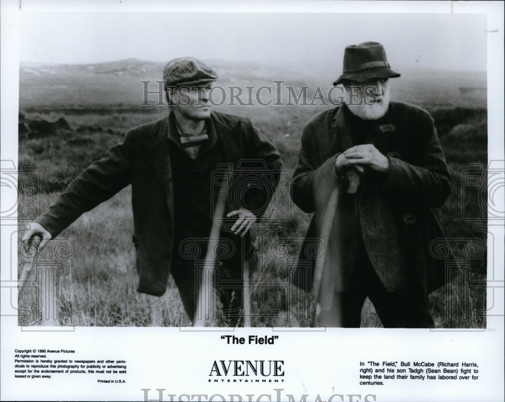 1990 Press Photo Richard Harris and Sean Bean in The Field. - cvp94751
