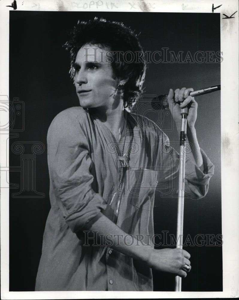 1982 Press Photo Jon Waite - cvp95069- Historic Images