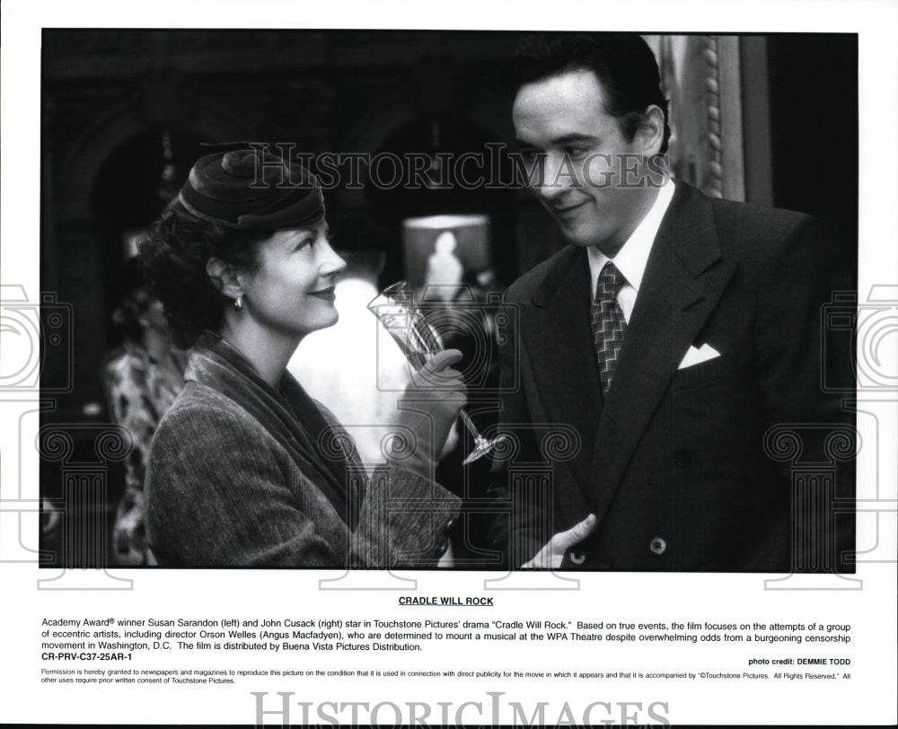 1999 Press Photo Susan Sarandon and John Cusack in Cradle Will Rock. - cvp95128
